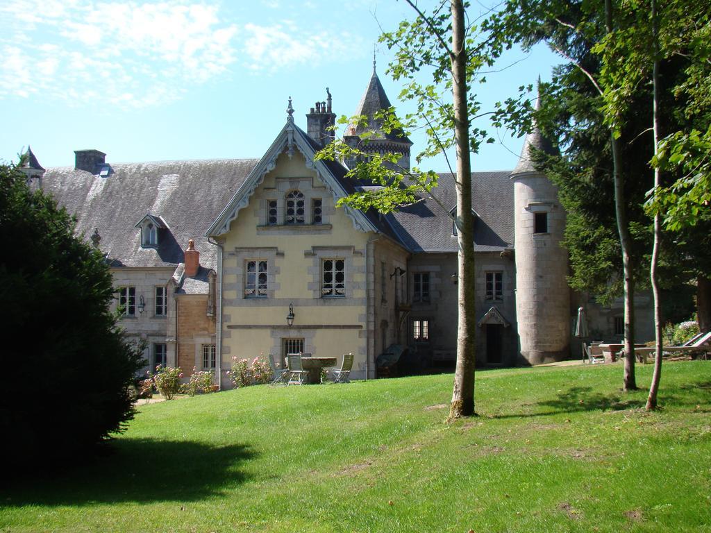 Château de Crocq - Chambres d'Hôtes de Charme Exterior foto